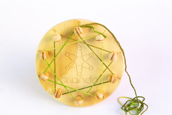 Roda de matemática de madeira waldorf